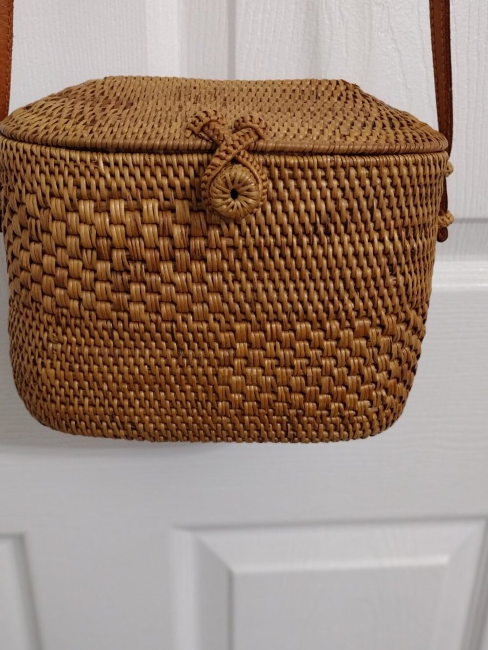 Street Level Woven Rattan Crossbody Bag Boho Natural Straw Leather Strap - Picture 9 of 12